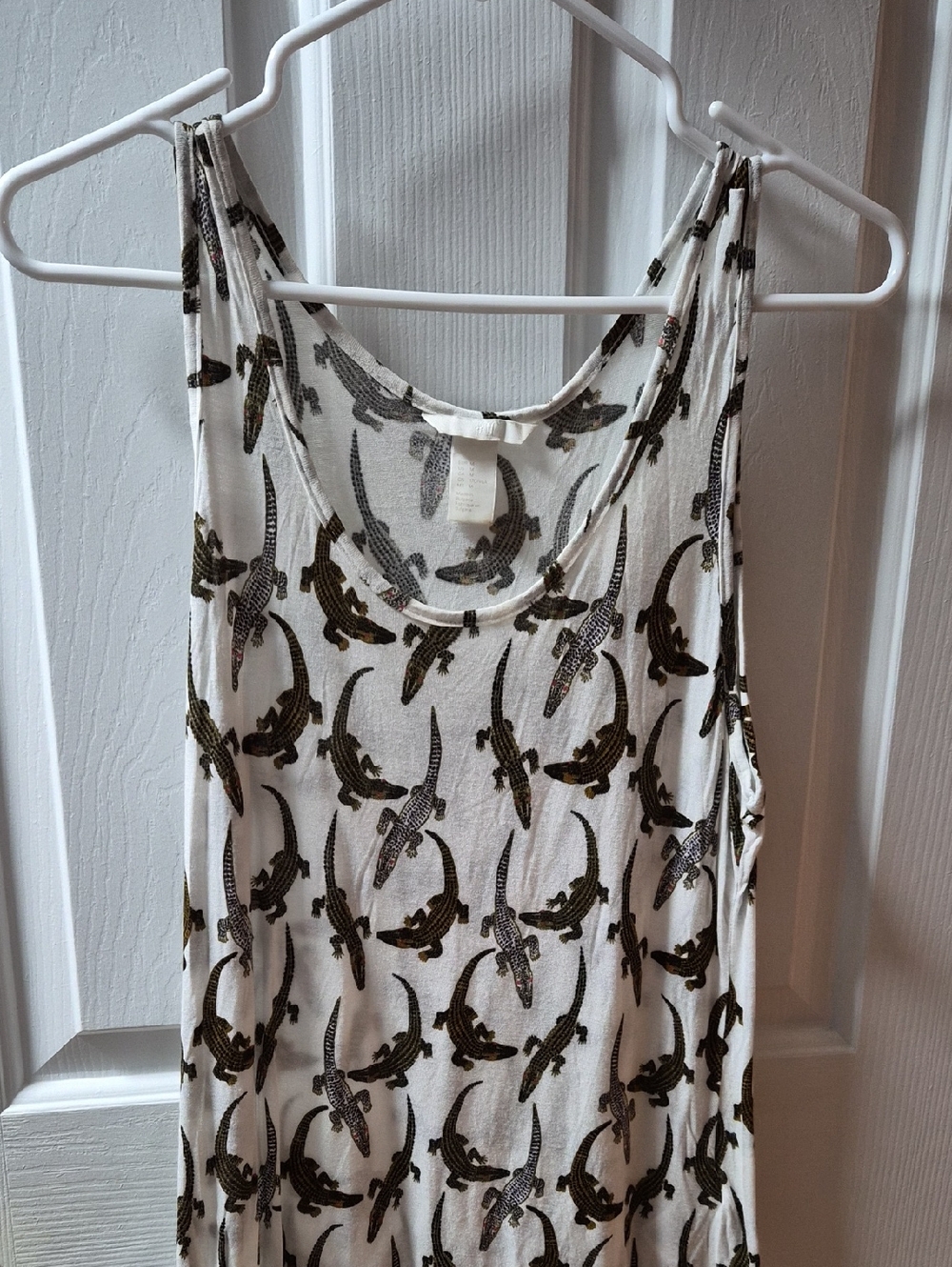 H&M White Tank Top with Alligator Print
